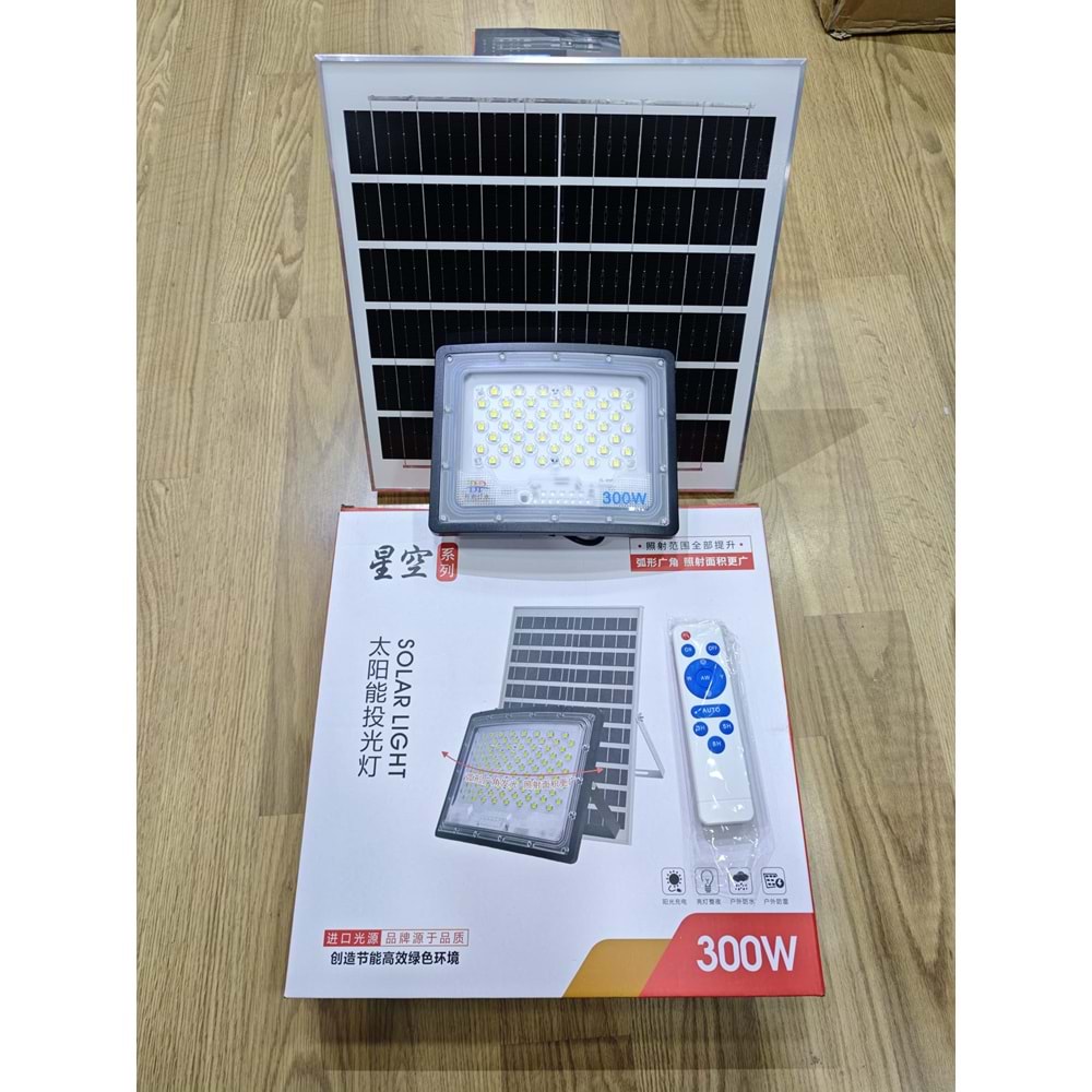 Güneş Enerjili LED Projektör – 300W